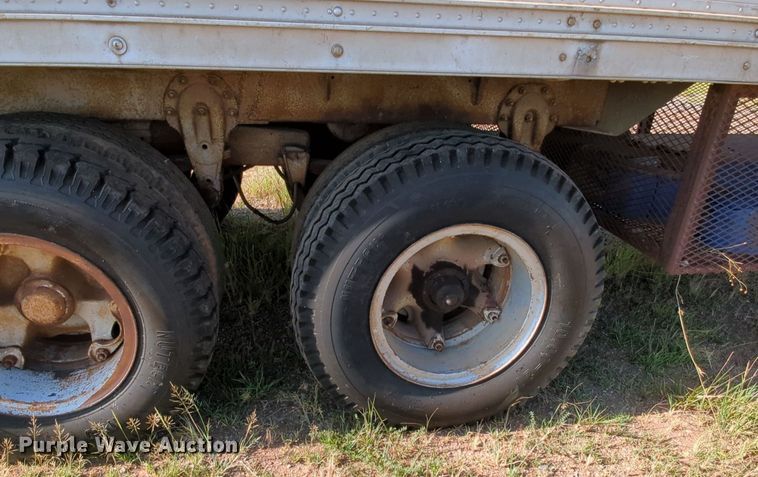 image for item MY9874 1951 Trail Mobile  dry van trailer