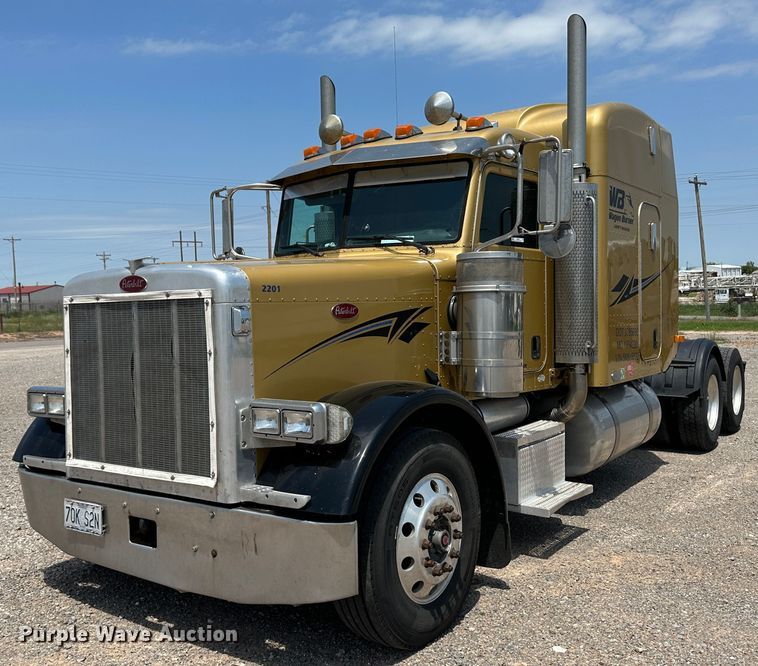 image for item NE9007 2005 Peterbilt 379  semi truck