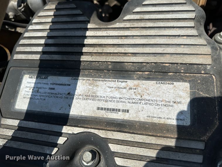 image for item NE9007 2005 Peterbilt 379  semi truck