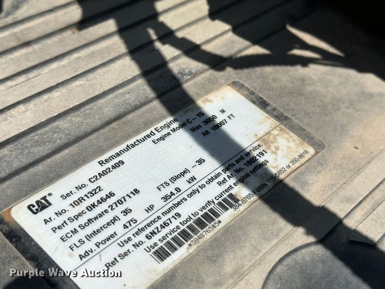 image for item NE9007 2005 Peterbilt 379  semi truck