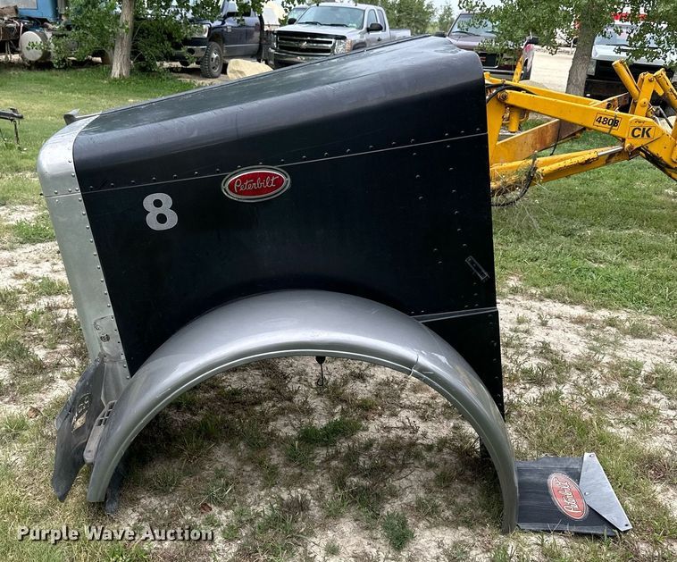 image for item NP9922 Peterbilt 379  truck hood