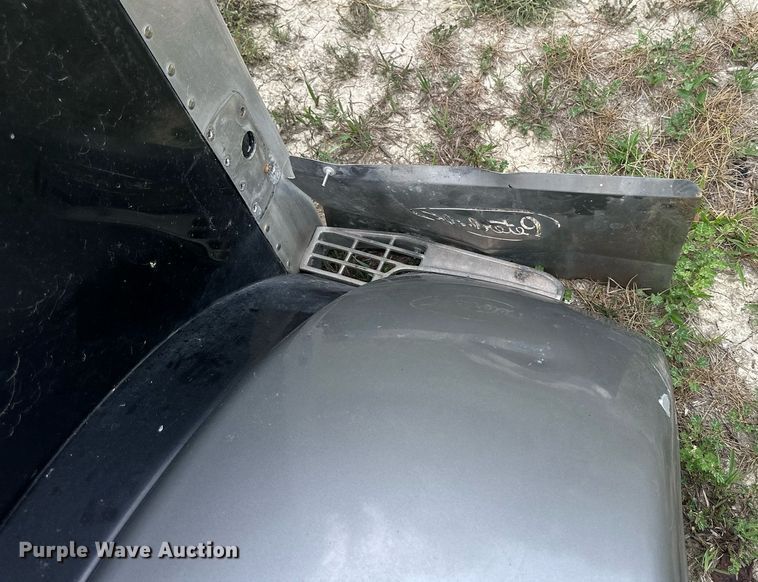 image for item NP9922 Peterbilt 379  truck hood