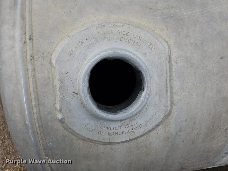 image for item NU9068 (3) fuel tanks