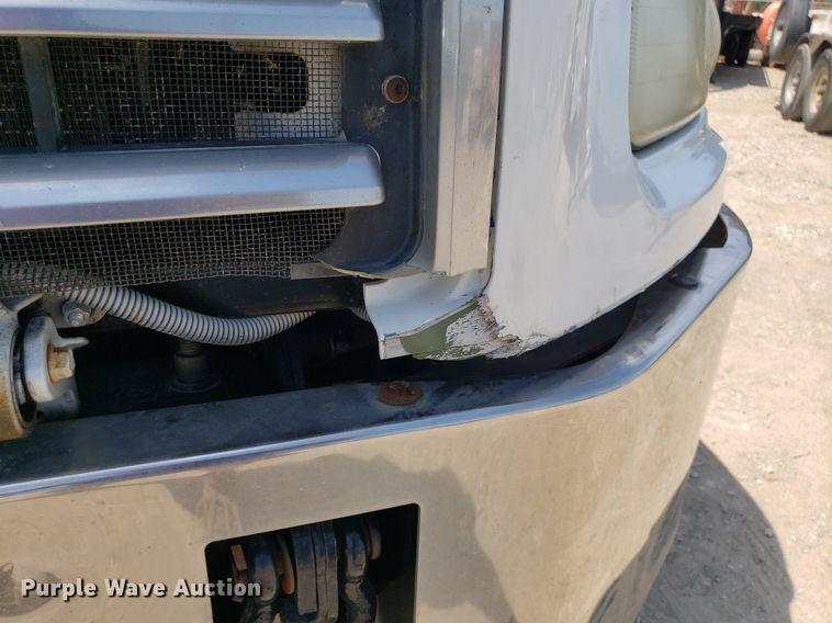 image for item OB9732 2000 Mack CX613  semi truck