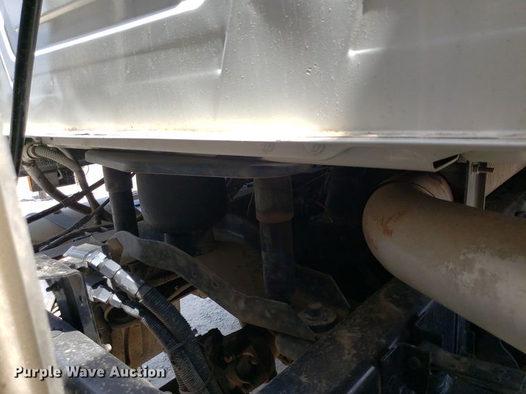 image for item OB9732 2000 Mack CX613  semi truck