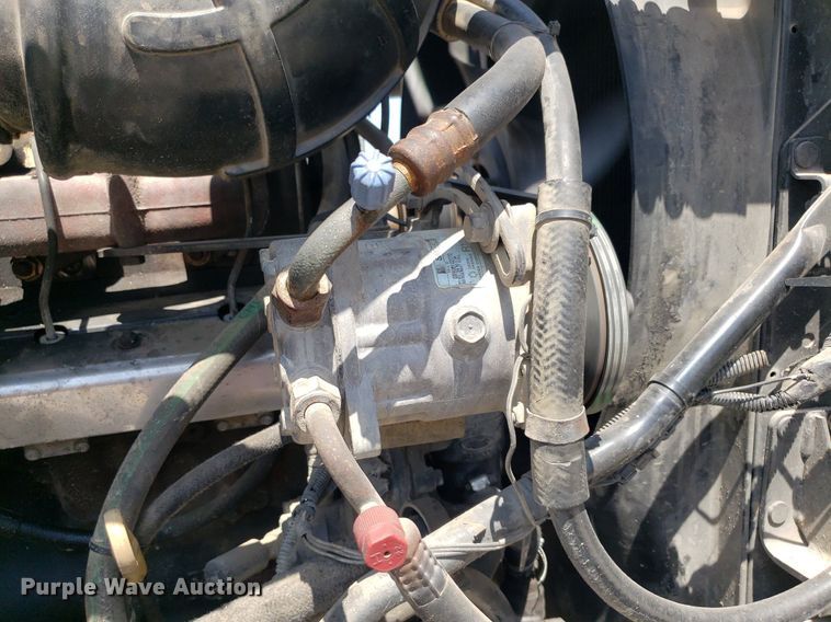 image for item OB9732 2000 Mack CX613  semi truck