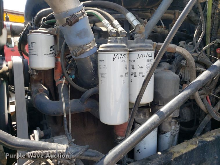 image for item OB9732 2000 Mack CX613  semi truck