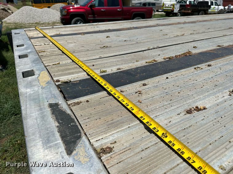 image for item OC9111 2016 Great Dane  flatbed trailer