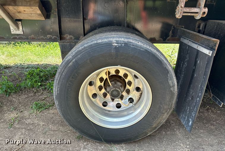 image for item OC9111 2016 Great Dane  flatbed trailer