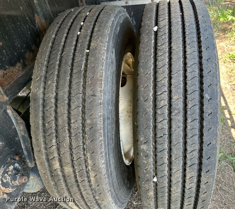 image for item OC9111 2016 Great Dane  flatbed trailer