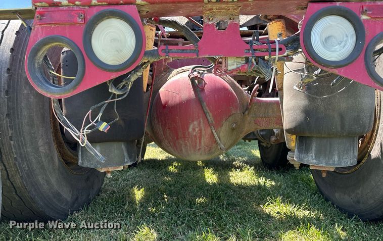 image for item OC9112 2012 Peterbilt 384  semi truck