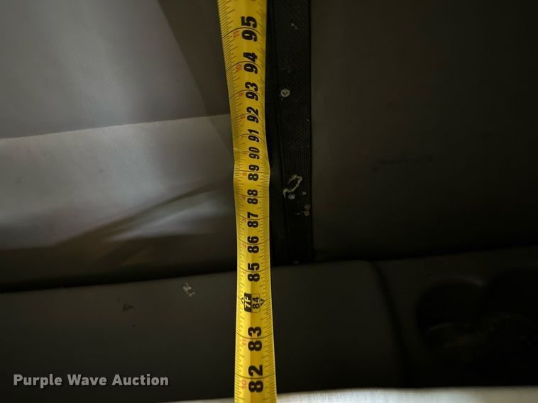 image for item OC9112 2012 Peterbilt 384  semi truck