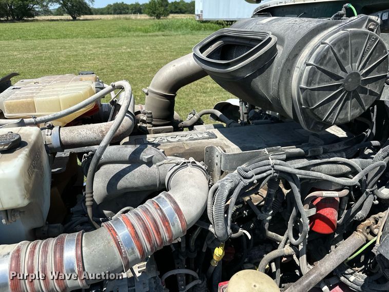 image for item OC9112 2012 Peterbilt 384  semi truck