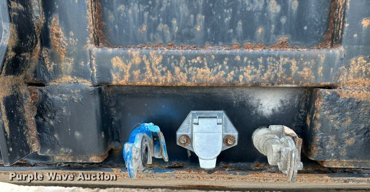 image for item OK9723 2007 Lufkin FL-II  flatbed trailer