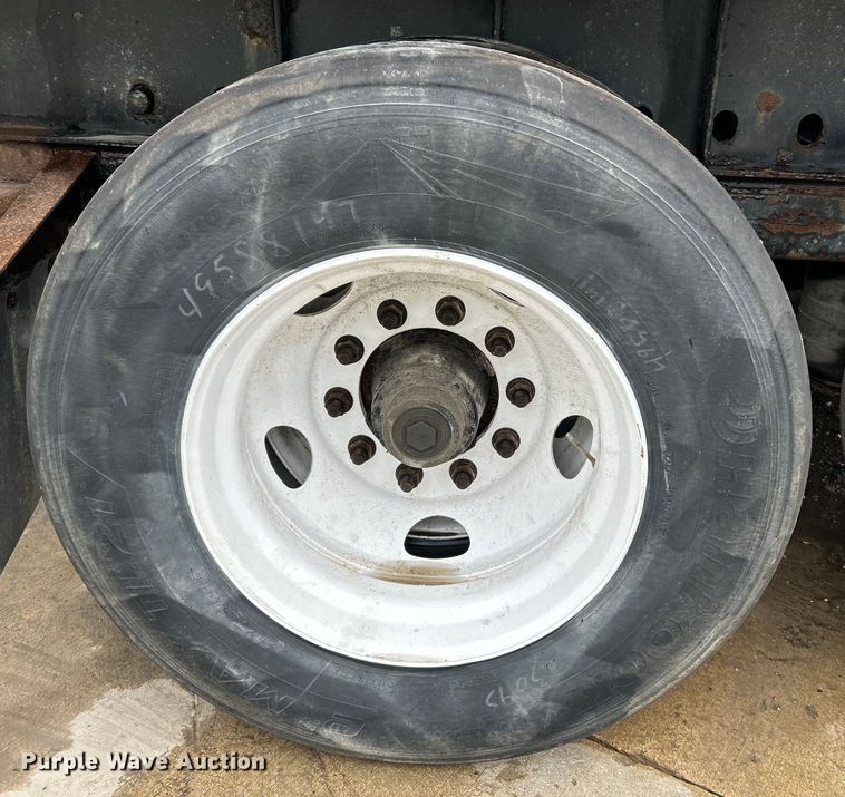 image for item OK9723 2007 Lufkin FL-II  flatbed trailer