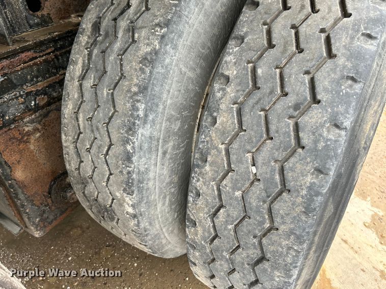 image for item OK9723 2007 Lufkin FL-II  flatbed trailer