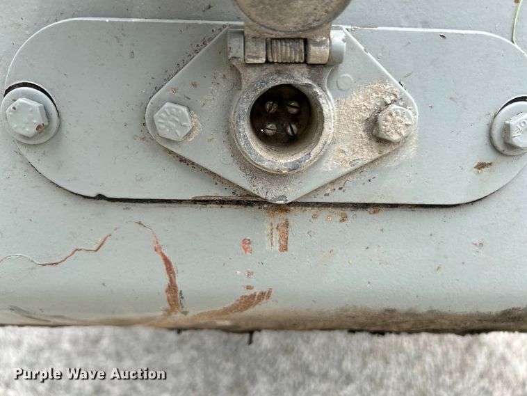 image for item OK9726 2001 SmithCo Manufacturing 2002  side dump trailer