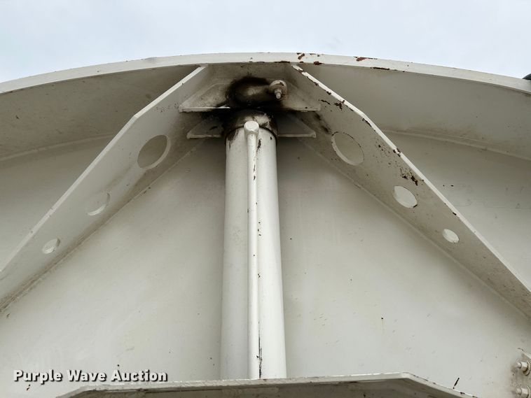 image for item OK9726 2001 SmithCo Manufacturing 2002  side dump trailer