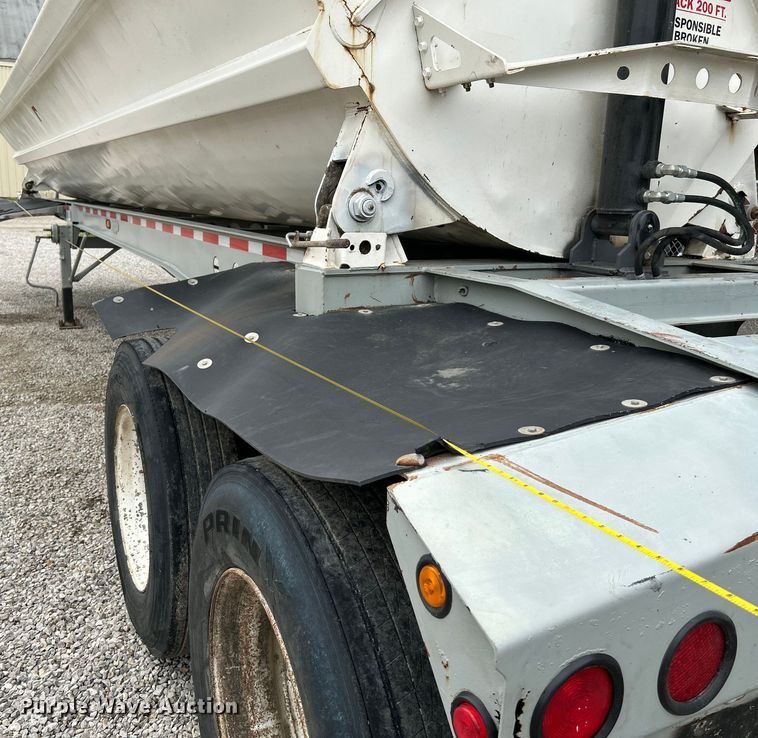 image for item OK9726 2001 SmithCo Manufacturing 2002  side dump trailer