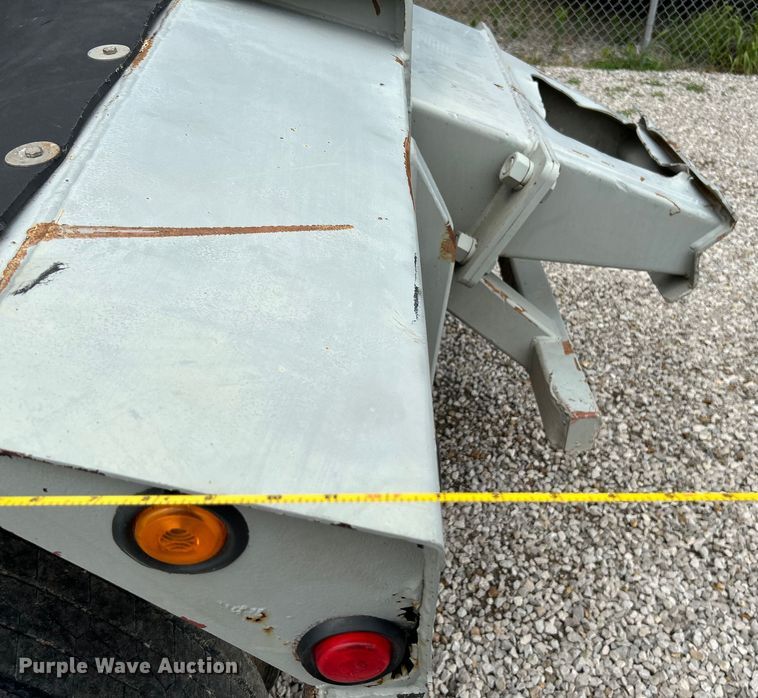 image for item OK9726 2001 SmithCo Manufacturing 2002  side dump trailer