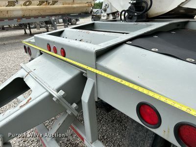 image for item OK9726 2001 SmithCo Manufacturing 2002  side dump trailer