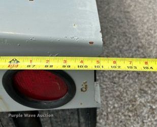 image for item OK9726 2001 SmithCo Manufacturing 2002  side dump trailer