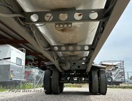 image for item OK9726 2001 SmithCo Manufacturing 2002  side dump trailer