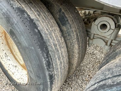 image for item OK9726 2001 SmithCo Manufacturing 2002  side dump trailer