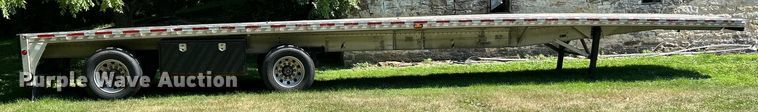 image for item OK9735 2000 Reitnouer  flatbed trailer
