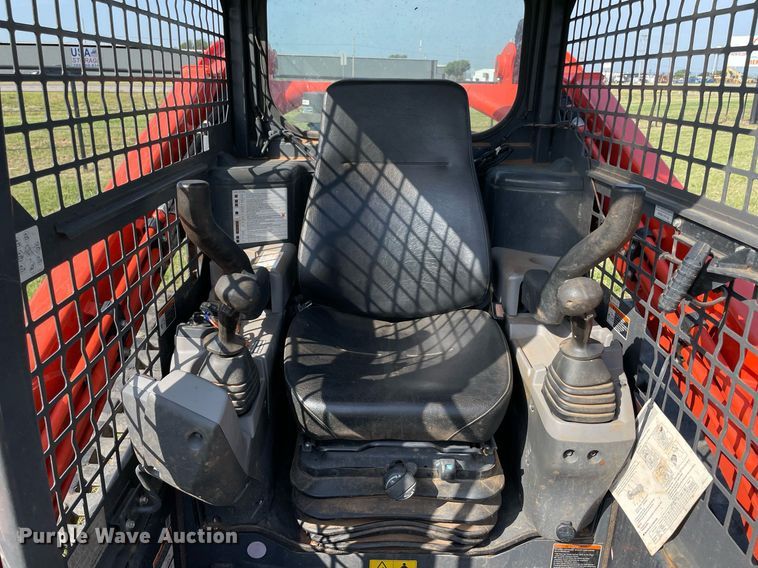 image for item DM0321 2021 Kubota SVL97-2 tracked skid steer loader