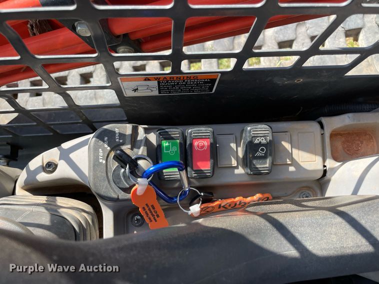 image for item DM0321 2021 Kubota SVL97-2 tracked skid steer loader