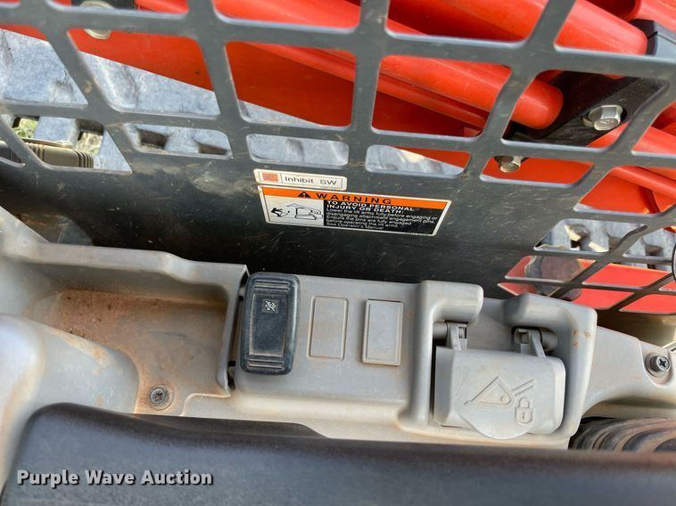 image for item DM0321 2021 Kubota SVL97-2 tracked skid steer loader