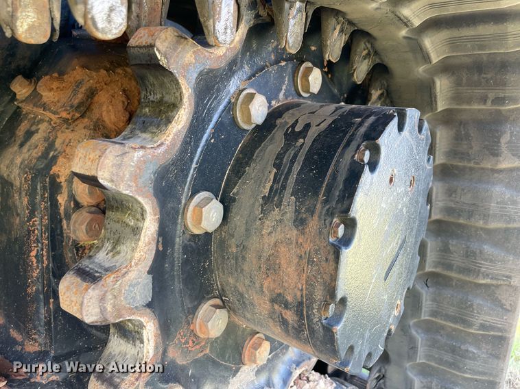 image for item DM0321 2021 Kubota SVL97-2 tracked skid steer loader