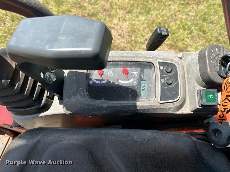 image for item DM0323 2019 Kubota  U17 mini excavator