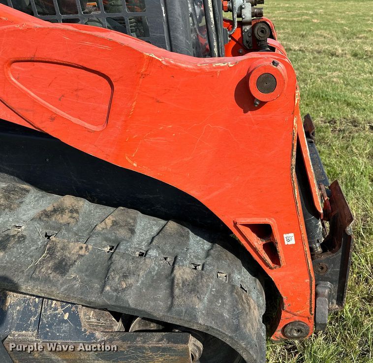 image for item DM0324 2019 Kubota  SVL75-2 tracked skid steer loader