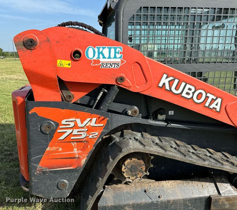 image for item DM0324 2019 Kubota  SVL75-2 tracked skid steer loader