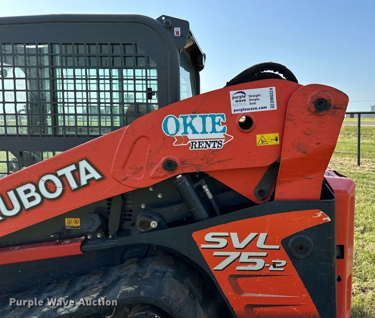image for item DM0324 2019 Kubota  SVL75-2 tracked skid steer loader