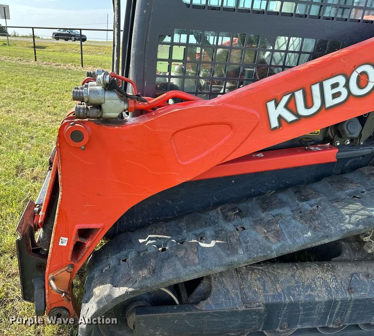 image for item DM0324 2019 Kubota  SVL75-2 tracked skid steer loader