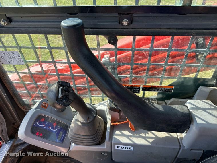 image for item DM0324 2019 Kubota  SVL75-2 tracked skid steer loader