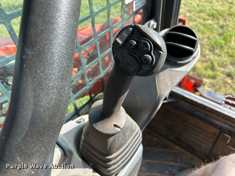 image for item DM0324 2019 Kubota  SVL75-2 tracked skid steer loader