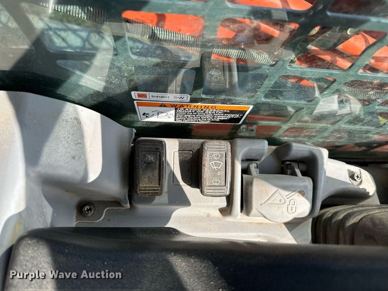 image for item DM0324 2019 Kubota  SVL75-2 tracked skid steer loader