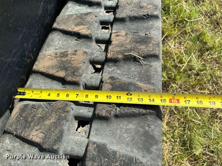 image for item DM0324 2019 Kubota  SVL75-2 tracked skid steer loader