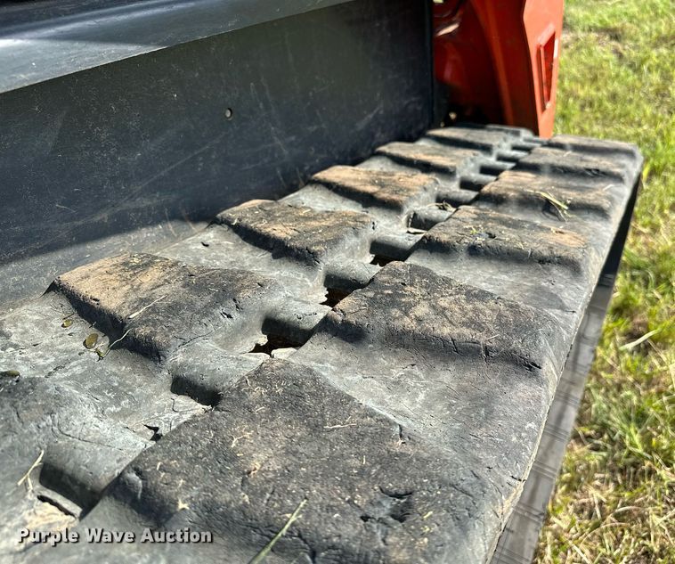 image for item DM0324 2019 Kubota  SVL75-2 tracked skid steer loader