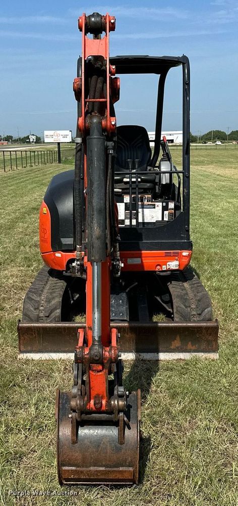 image for item DM0326 2019 Kubota  U27-4 mini excavator