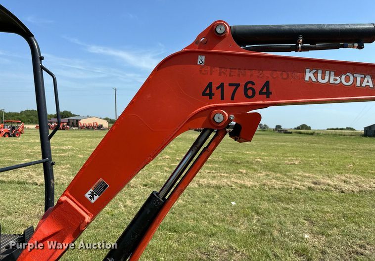 image for item DM0326 2019 Kubota  U27-4 mini excavator