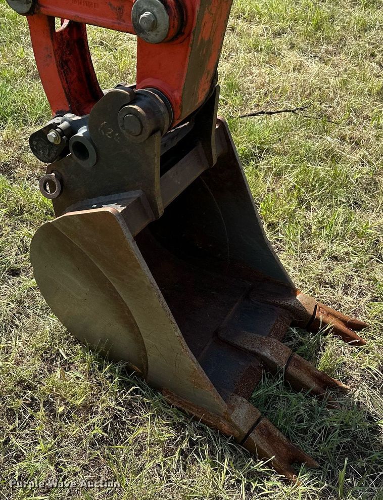 image for item DM0326 2019 Kubota  U27-4 mini excavator