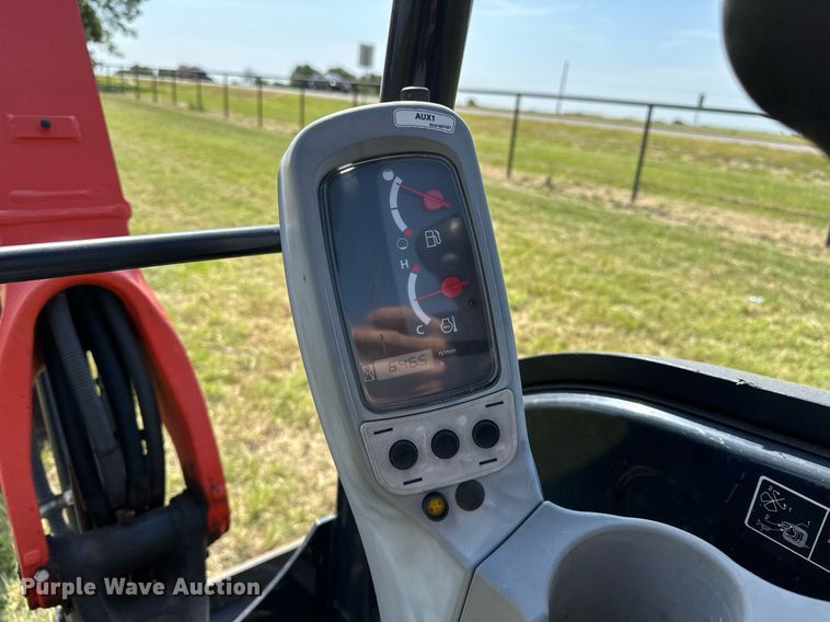 image for item DM0326 2019 Kubota  U27-4 mini excavator