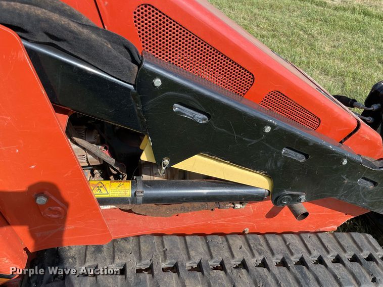 image for item DM0329 2019 Ditch Witch  SK800 compact utility loader
