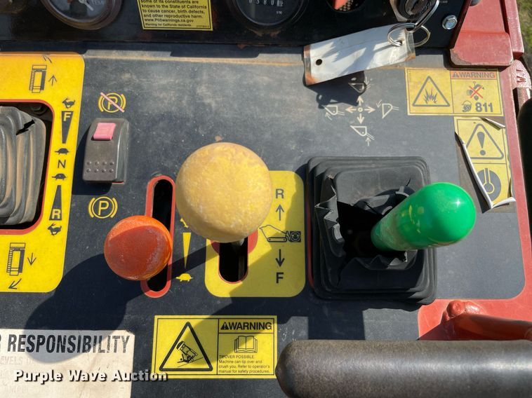 image for item DM0329 2019 Ditch Witch  SK800 compact utility loader