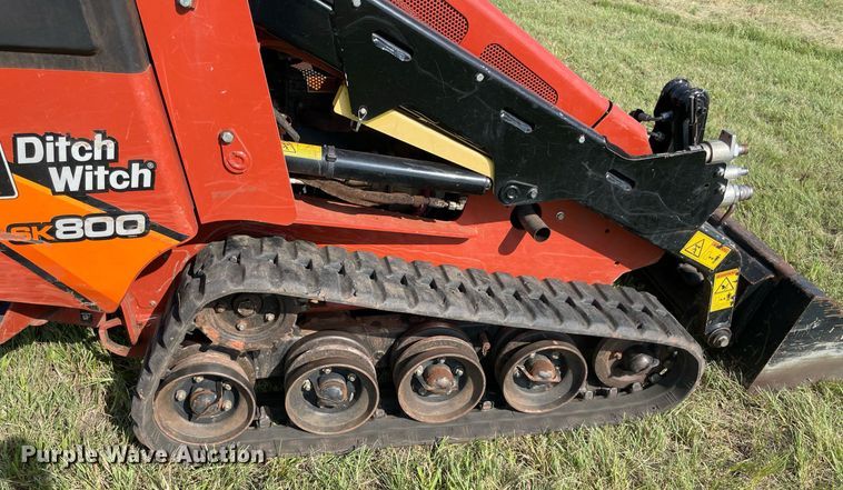 image for item DM0329 2019 Ditch Witch  SK800 compact utility loader
